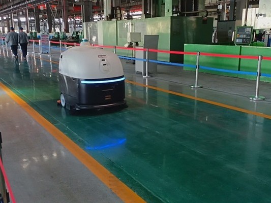 家人們誰懂?。∮辛颂沽ψ詣訜o人洗地機(jī)，清潔難題秒 “破防”