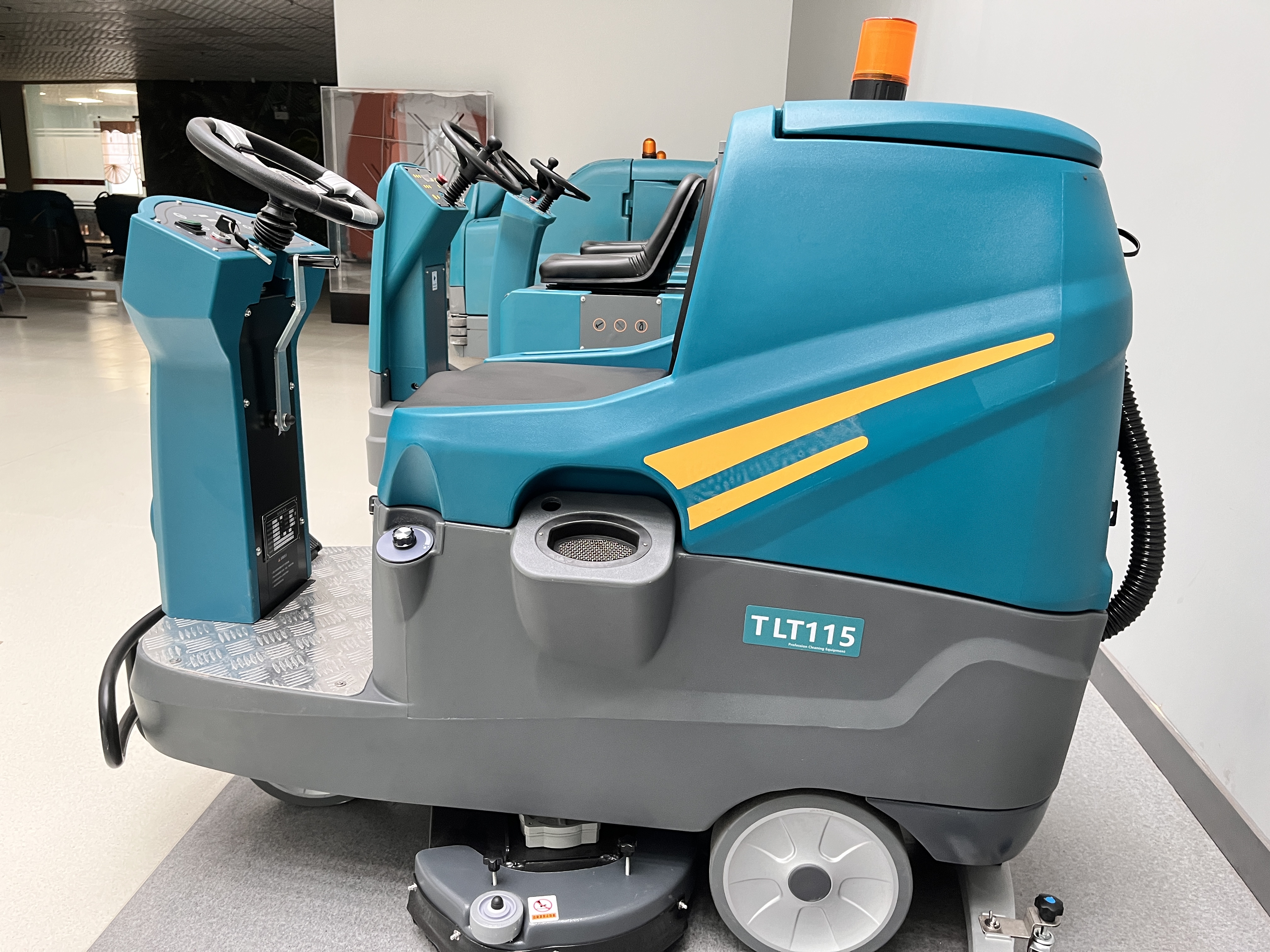 坦力洗地機在倉儲物流的應(yīng)用（一）