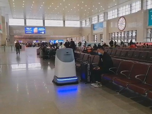 當(dāng)高鐵站遇上坦力無人駕駛洗地車，奇跡發(fā)生了！