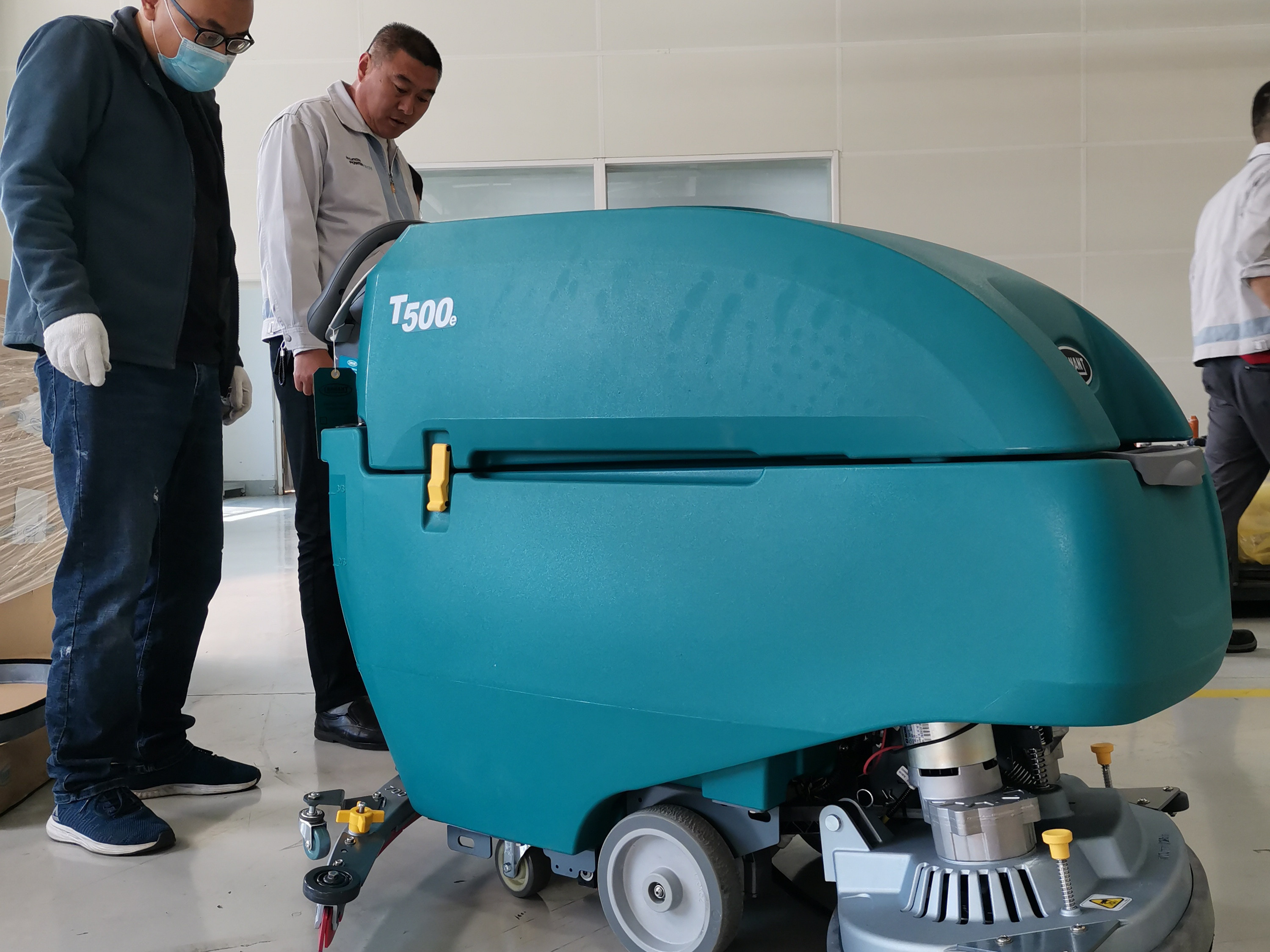 醫(yī)院選用洗地機有什么注意事項？