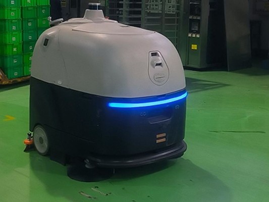 乳業(yè)車間轉(zhuǎn)型：坦力掃地機(jī)器人助力，人力精簡效益升