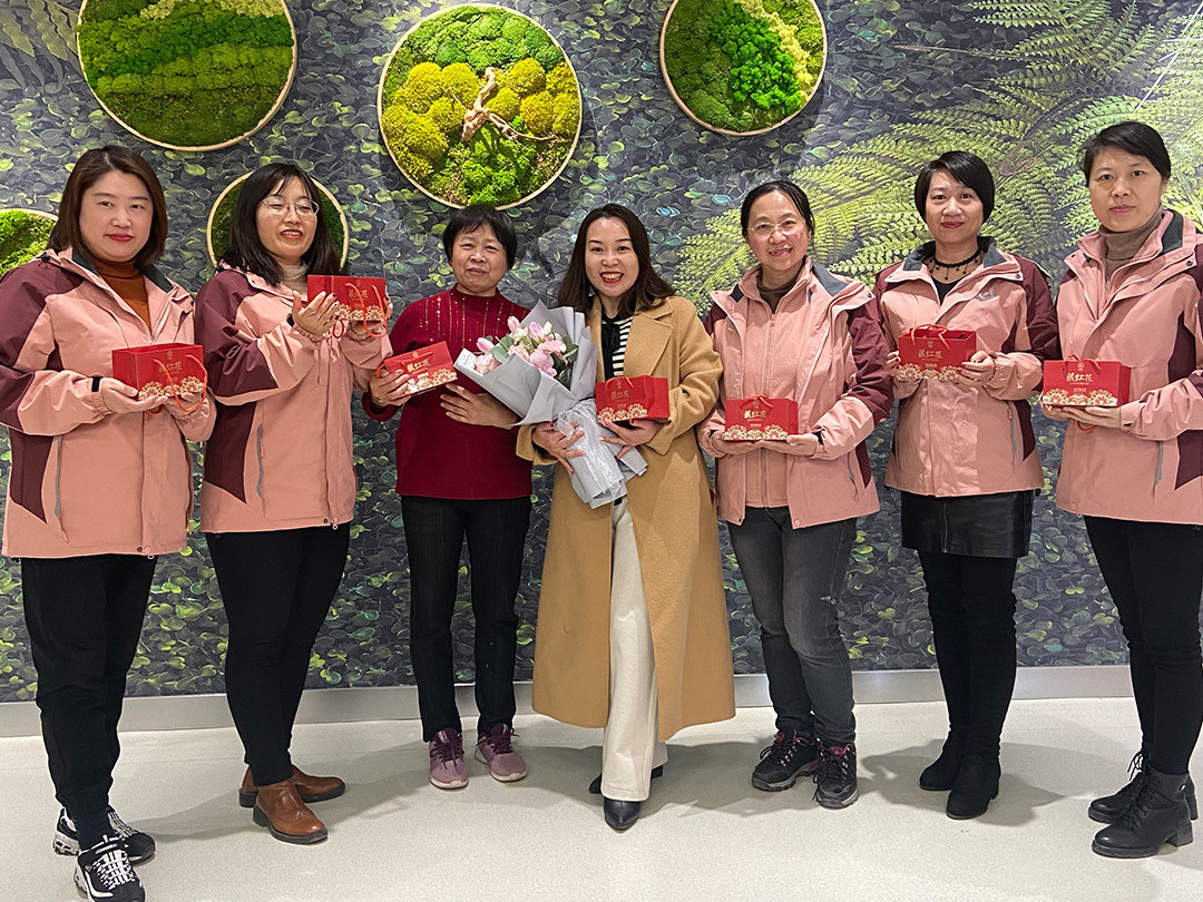 捷立的半邊天，祝您節(jié)日快樂 ！