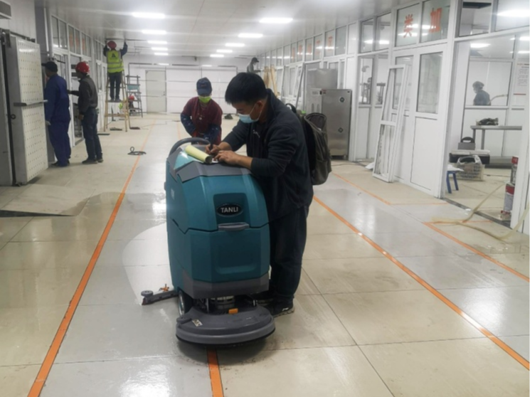 工廠食堂選購洗地機(jī)看準(zhǔn)這幾點，包你滿意