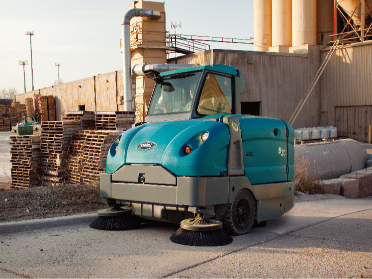 倉(cāng)庫(kù)放置貨物注意哪些方面才能更大限度利用洗地機(jī)進(jìn)行清潔？