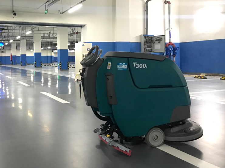 商業(yè)寫字樓為何使用洗地機(jī)？