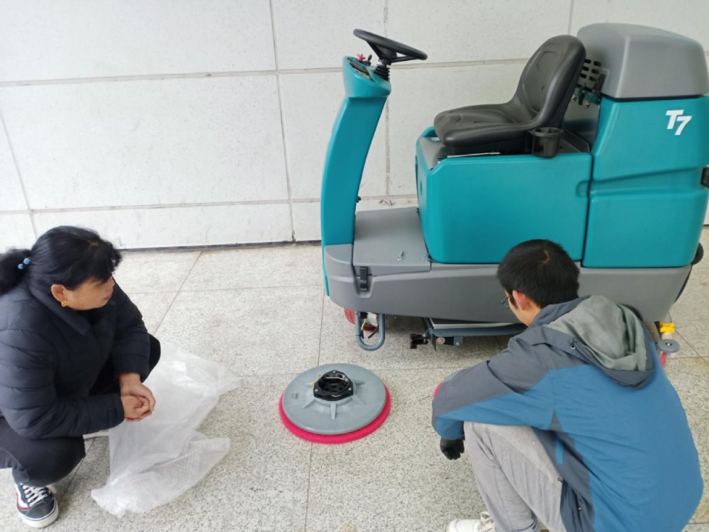 洗地機買了不到一年就出問題？可能是這些原因導致